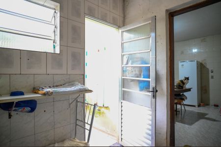 Casa à venda com 155m², 3 quartos e 2 vagas Casa à venda com 155m², 3 quartos e 2 vagasÁrea de Serviço