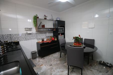 Apartamento à venda com 72m², 2 quartos e 1 vagaCozinha