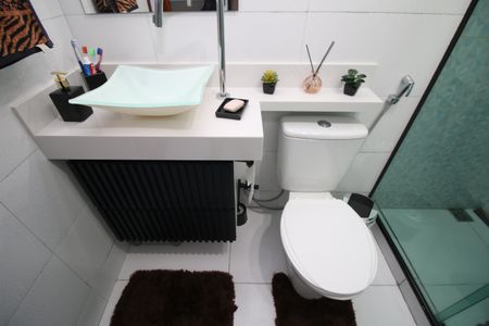 Apartamento à venda com 72m², 2 quartos e 1 vagaBanheiro Social