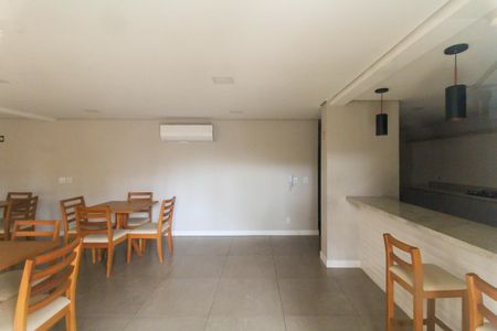 Apartamento à venda com 60m², 2 quartos e 1 vaga Apartamento à venda com 60m², 2 quartos e 1 vagaÁrea comum - Salão de festas