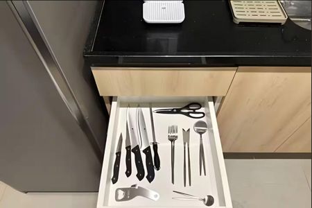 Studio para alugar com 25m², 1 quarto e sem vaga Studio para alugar com 25m², 1 quarto e sem vagaDetalhe cozinha