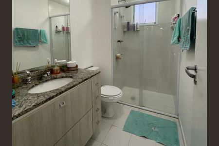 Apartamento à venda com 114m², 3 quartos e 2 vagasBanheiro da suíte