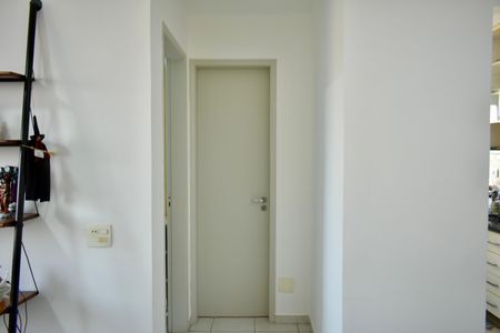 Apartamento à venda com 38m², 1 quarto e 1 vaga Apartamento à venda com 38m², 1 quarto e 1 vagaCorredor
