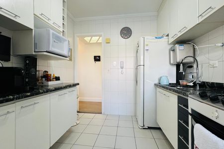 Apartamento à venda com 64m², 3 quartos e 1 vaga Apartamento à venda com 64m², 3 quartos e 1 vagaCozinha e Área de Serviço