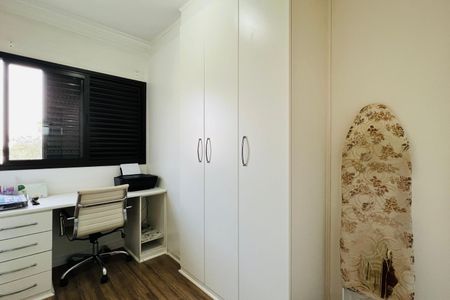 Apartamento à venda com 64m², 3 quartos e 1 vaga Apartamento à venda com 64m², 3 quartos e 1 vagaCloset da Suíte