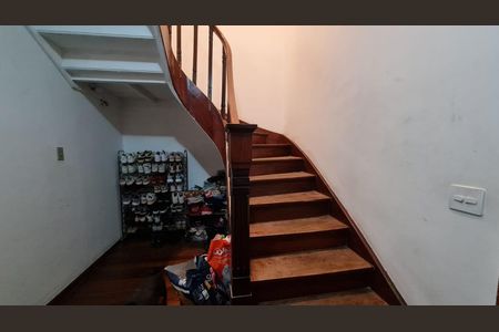 Casa à venda com 242m², 3 quartos e 2 vagas