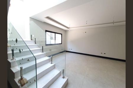 Casa de condomínio à venda com 214m², 4 quartos e 3 vagas