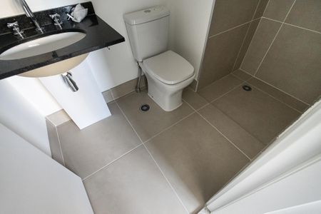 Apartamento à venda com 89m², 2 quartos e 1 vaga Apartamento à venda com 89m², 2 quartos e 1 vagaBanheiro do Quarto 2