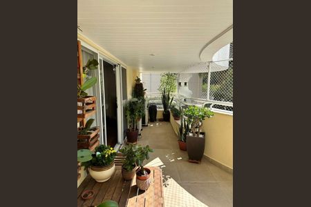 Apartamento à venda com 167m², 3 quartos e 3 vagas