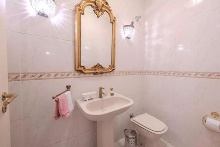 Apartamento à venda com 215m², 3 quartos e 2 vagas Apartamento à venda com 215m², 3 quartos e 2 vagasFoto 13