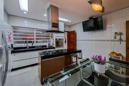 Casa à venda com 139m², 3 quartos e 2 vagas Casa à venda com 139m², 3 quartos e 2 vagasCozinha