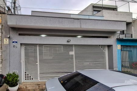Casa à venda com 139m², 3 quartos e 2 vagas Casa à venda com 139m², 3 quartos e 2 vagasFachada