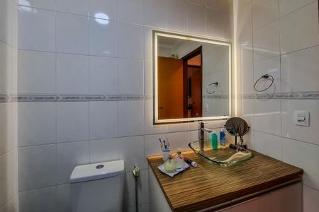 Casa à venda com 139m², 3 quartos e 2 vagas Casa à venda com 139m², 3 quartos e 2 vagasBanheiro Suíte 2