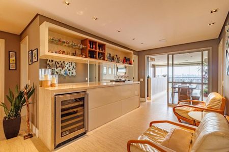 Apartamento à venda com 284m², 4 quartos e 4 vagas Apartamento à venda com 284m², 4 quartos e 4 vagasFoto 11