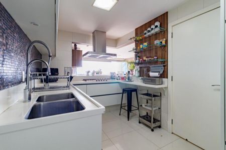 Apartamento à venda com 284m², 4 quartos e 4 vagas Apartamento à venda com 284m², 4 quartos e 4 vagasFoto 36