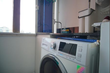 Apartamento à venda com 76m², 2 quartos e 1 vagaÁrea de serviço