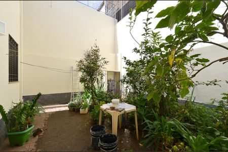 Casa à venda com 405m², 5 quartos e 8 vagas Casa à venda com 405m², 5 quartos e 8 vagasÁrea Externa