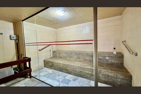 Apartamento à venda com 510m², 4 quartos e 4 vagas Apartamento à venda com 510m², 4 quartos e 4 vagasSaúna