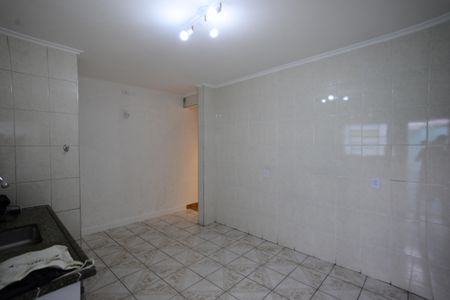 Casa para alugar com 130m², 2 quartos e 2 vagasCozinha