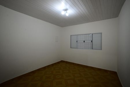 Casa para alugar com 130m², 2 quartos e 2 vagasQuarto 2