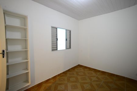 Casa para alugar com 130m², 2 quartos e 2 vagasQuarto 1