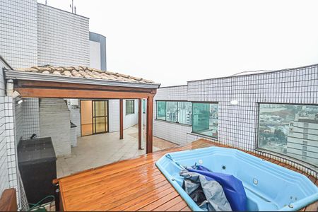 Apartamento à venda com 208m², 3 quartos e 3 vagas Apartamento à venda com 208m², 3 quartos e 3 vagasÁrea comum