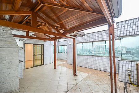 Apartamento à venda com 208m², 3 quartos e 3 vagas Apartamento à venda com 208m², 3 quartos e 3 vagasChurrasqueira