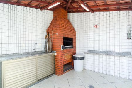 Apartamento à venda com 208m², 3 quartos e 3 vagas Apartamento à venda com 208m², 3 quartos e 3 vagasÁrea comum - Churrasqueira