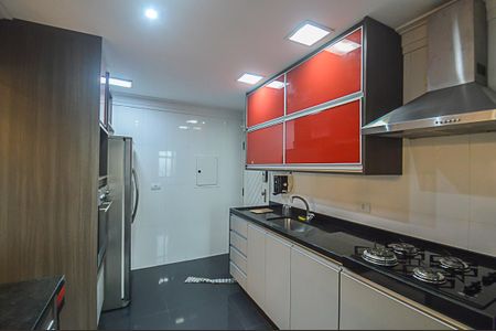 Apartamento à venda com 208m², 3 quartos e 3 vagas Apartamento à venda com 208m², 3 quartos e 3 vagasCozinha
