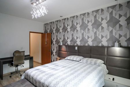 Casa à venda com 173m², 3 quartos e 3 vagasSuíte 1