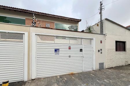 Casa à venda com 173m², 3 quartos e 3 vagasFachada + plaquinha