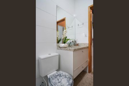 Casa à venda com 173m², 3 quartos e 3 vagasBanheiro da suíte 1