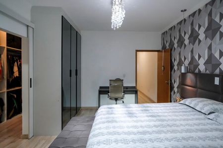 Casa à venda com 173m², 3 quartos e 3 vagasSuíte 1