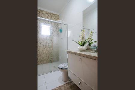 Casa à venda com 173m², 3 quartos e 3 vagasBanheiro da suíte 1