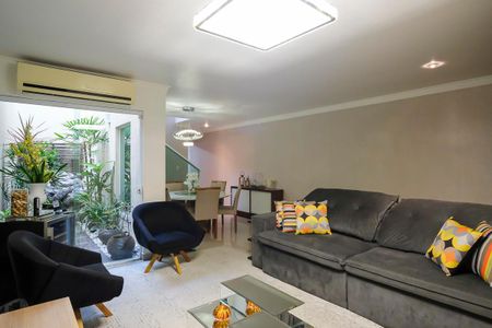 Casa à venda com 173m², 3 quartos e 3 vagasSala