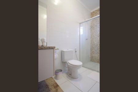 Casa à venda com 173m², 3 quartos e 3 vagasBanheiro da suíte 3