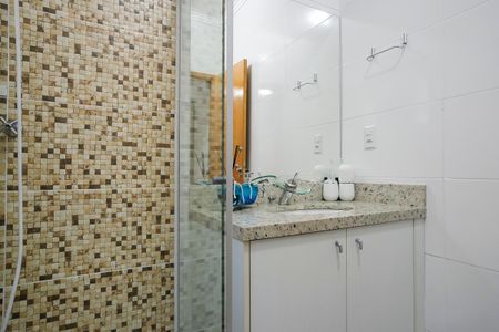 Casa à venda com 173m², 3 quartos e 3 vagasBanheiro da suíte 2