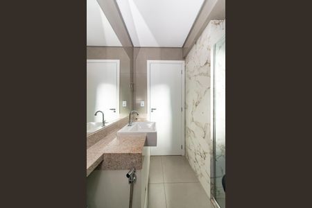 Apartamento à venda com 140m², 3 quartos e 2 vagasBanheiro da Suíte