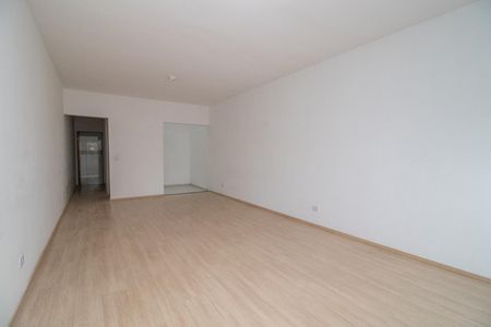 Casa à venda com 300m², 3 quartos e 6 vagasSala