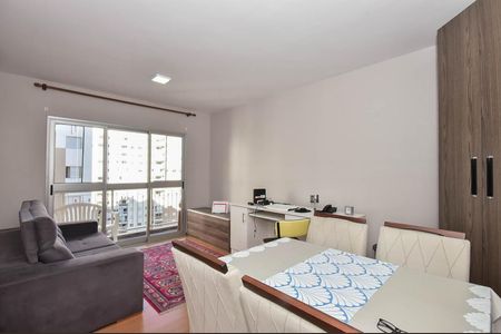 Apartamento à venda com 57m², 2 quartos e 1 vaga Apartamento à venda com 57m², 2 quartos e 1 vagaSala