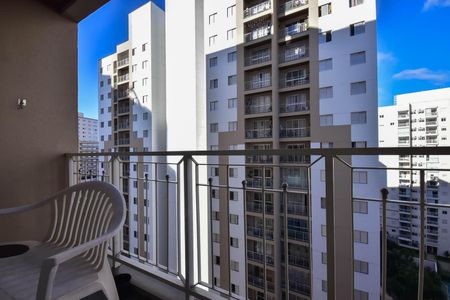 Apartamento à venda com 57m², 2 quartos e 1 vaga Apartamento à venda com 57m², 2 quartos e 1 vagaVaranda