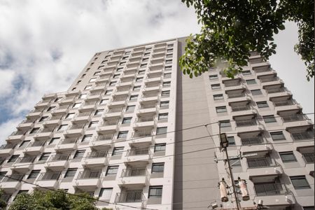 Apartamento à venda com 37m², 1 quarto e 1 vagaFachada