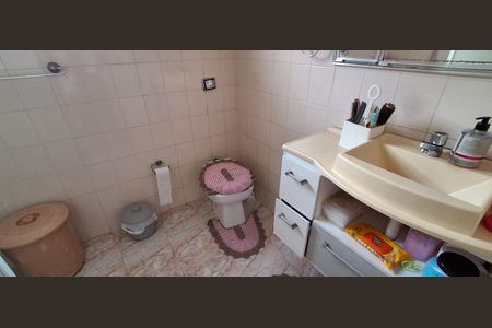 Casa à venda com 160m², 3 quartos e 2 vagasBanheiro Social