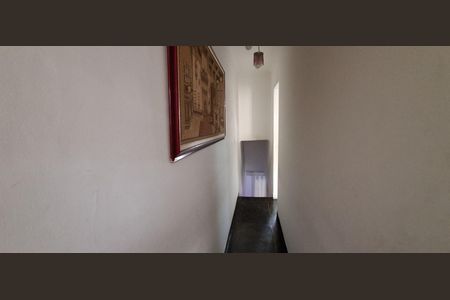 Casa à venda com 160m², 3 quartos e 2 vagasCorredor