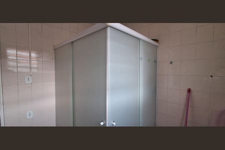 Casa à venda com 160m², 3 quartos e 2 vagasBanheiro Social