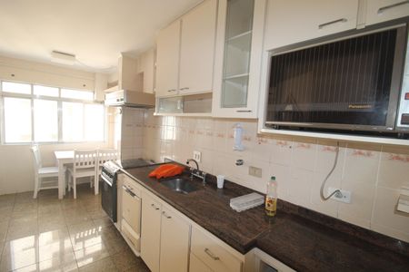 Apartamento à venda com 126m², 3 quartos e 2 vagasCozinha