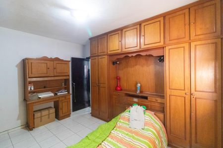 Casa à venda com 267m², 3 quartos e 2 vagas Casa à venda com 267m², 3 quartos e 2 vagasSuíte