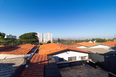 Casa à venda com 267m², 3 quartos e 2 vagas Casa à venda com 267m², 3 quartos e 2 vagasVista do Quintal