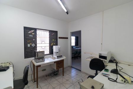 Casa à venda com 267m², 3 quartos e 2 vagas Casa à venda com 267m², 3 quartos e 2 vagasQuarto 01