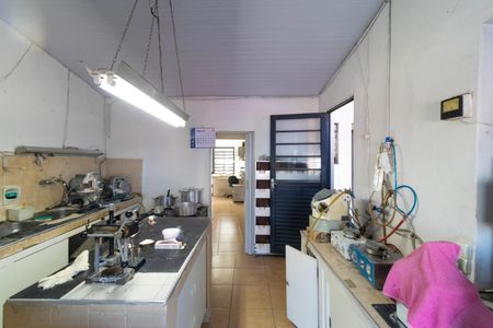 Casa à venda com 267m², 3 quartos e 2 vagas Casa à venda com 267m², 3 quartos e 2 vagasOficina